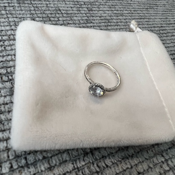 Pandora round halo Ring - Picture 2 of 4